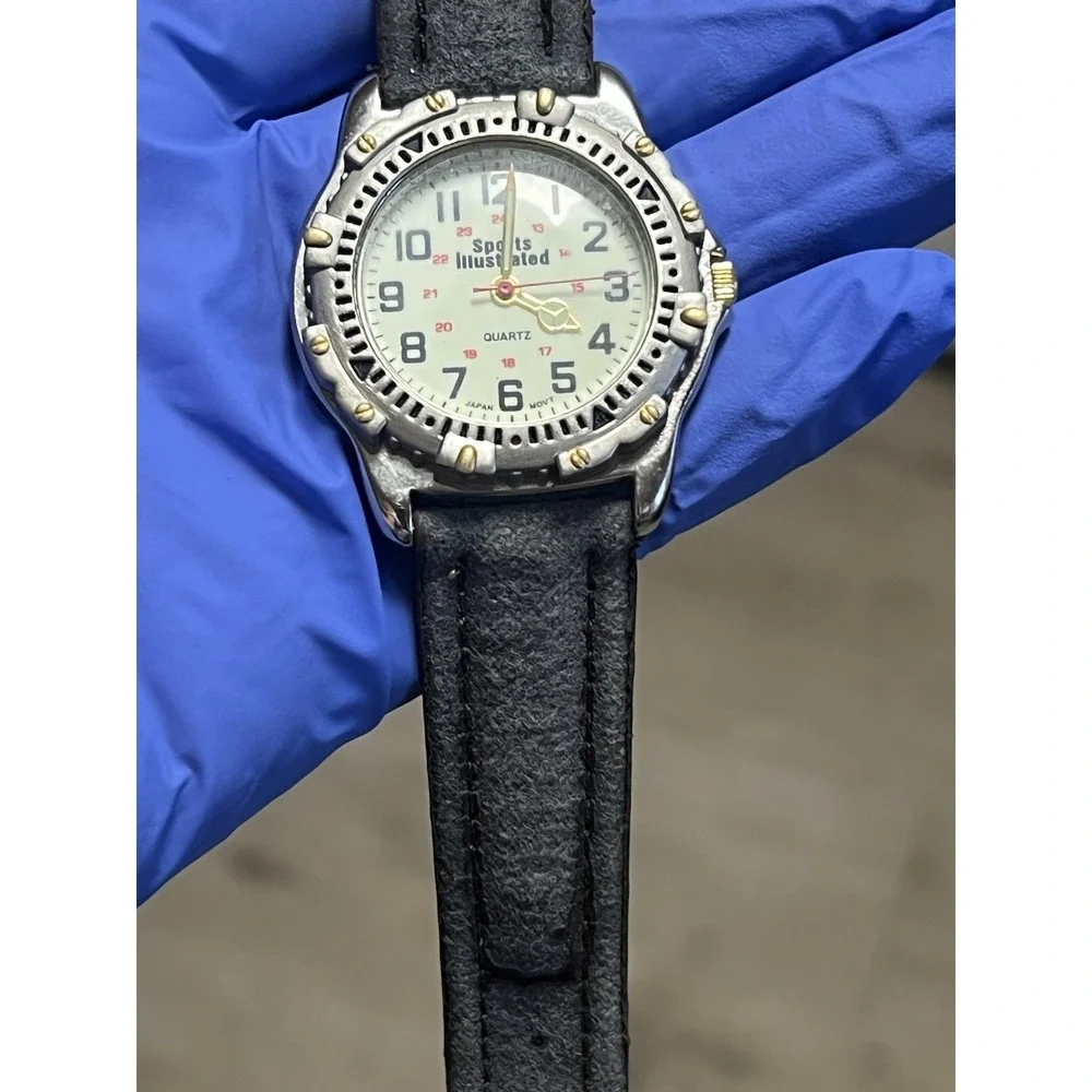 Sports Illustrated Genuine‎ Leather Quartz Analog Men's Watch Vintage